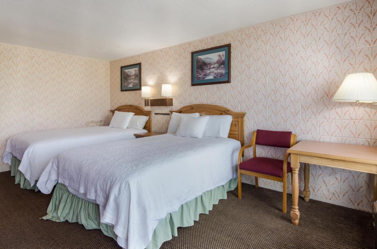 Americas Best Value Inn Wytheville Exterior foto